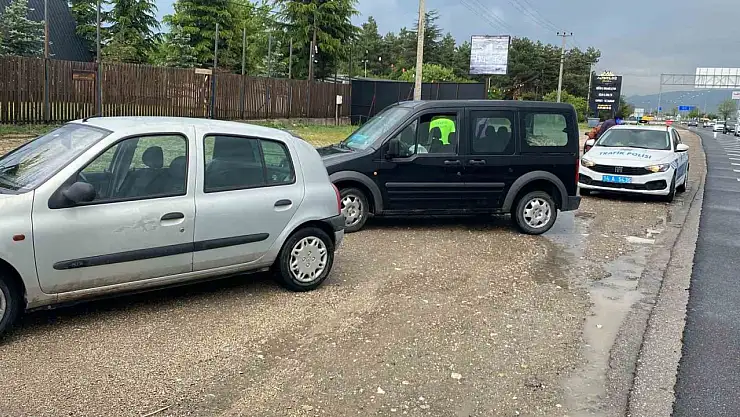 Bolu'da 3 araçlı zincirleme kaza: 1 yaralı