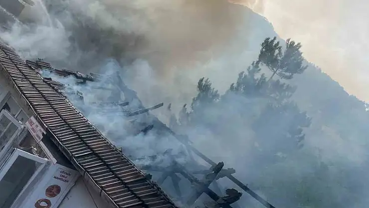 Bolu'da ekmek teknesi yanarak kül oldu