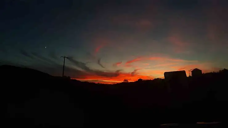 Bolu'da gün batımı kartpostallık görüntüler oluşturdu