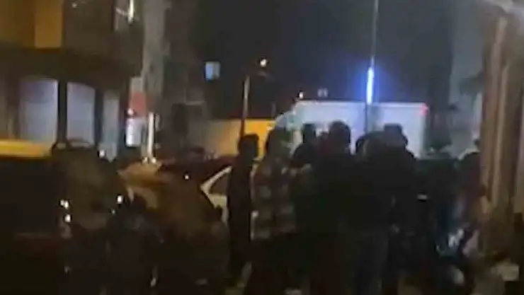 Bolu'da sokak ortasında kavga: Taraflar güçlükle ayrıldı