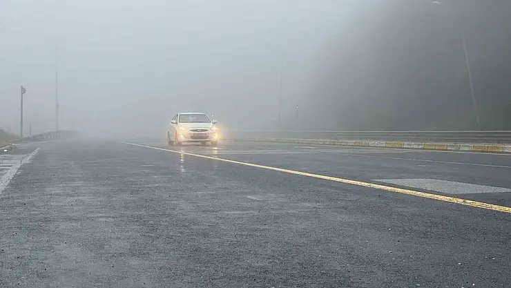 Bolu Dağı'nda sis etkili oluyor