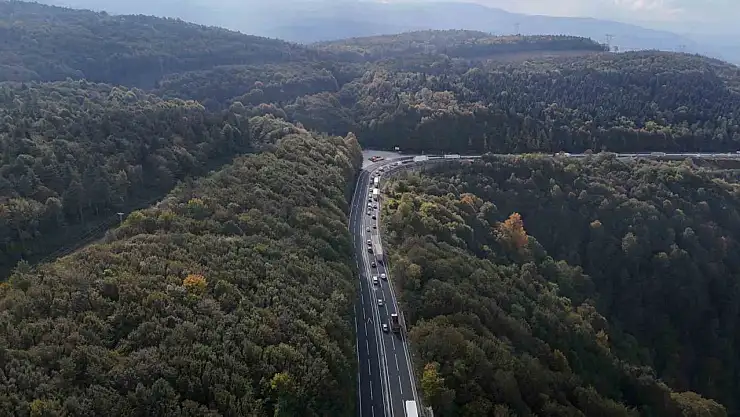Bolu Dağı Tüneli'nde yapılan çalışmalar kara yolundaki trafiği artırdı