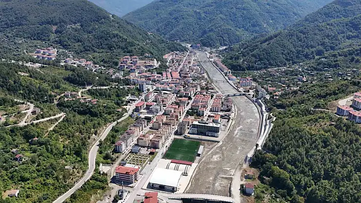 Büyük sel felaketinin 4'üncü yıl dönümü: Bir ilçe yeniden inşa edildi
