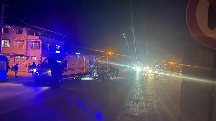 Çanakkale'de karşıdan karşıya geçerken otomobilin çarptığı yaya hayatını kaybetti