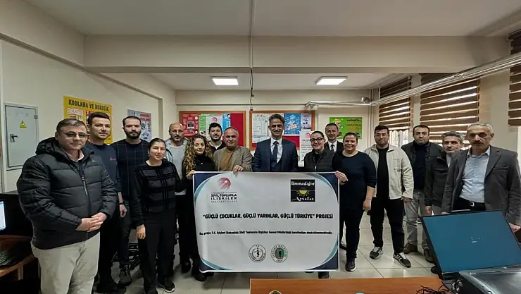 Çaycuma'da robotik kodlama eğitici eğitimi düzenlendi
