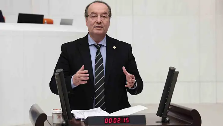 Cevdet Akay'dan Bakan Tekin'e Karabük'teki eğitim sorunlarına ilişkin soru yağmuru