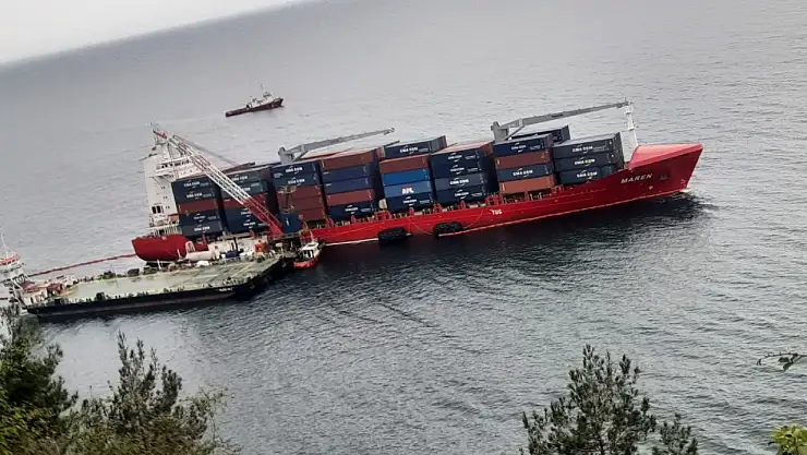 Cide'de karaya oturan gemide tahliye çalışması başlatıldı