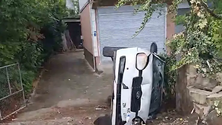 Devrek'teki trafik kazasında sürücü yara almadan kurtuldu