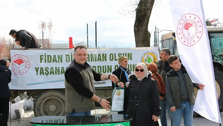Düzce'de 5 bin adet fidan dağıtıldı
