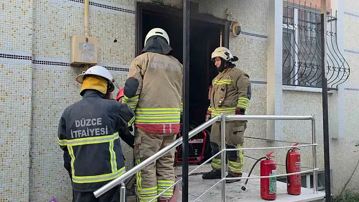 Düzce'de sabah saatlerinde korkutan yangın