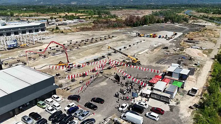 Düzce'de sanayi sitesinin 2 etabı için temeller atıldı