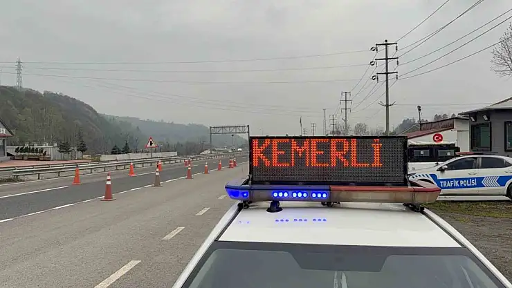 Düzce'den 3 günde 770 bin araç geçti