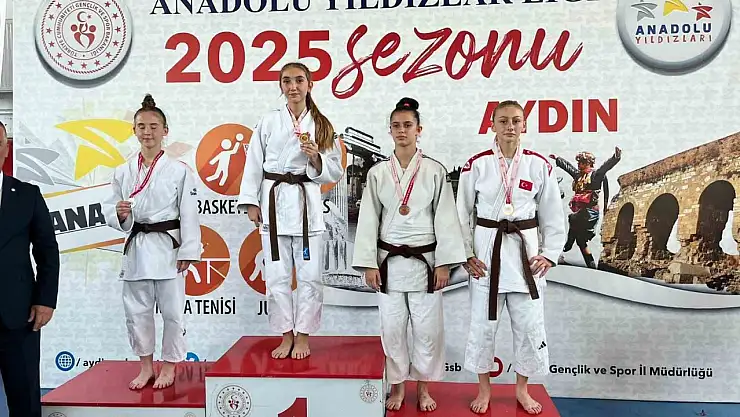 Düzce'nin Judocuları Türkiye üçüncüsü oldu