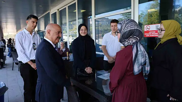 Düzce Üniversitesi'nde 2025-2026 akademik yılı başladı