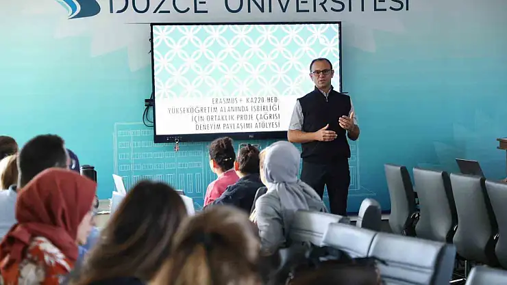 Düzce Üniversitesi'nde Erasmus+ KA220 projeleri atölyesi düzenlendi