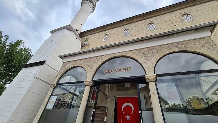 Ecdat yadigarı camiler hem yıllara meydan okuyor hem de turist ağırlıyor
