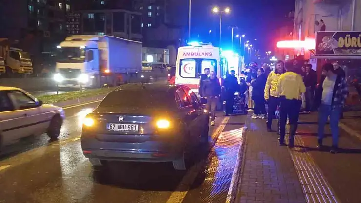 Ereğli'de motosiklet devrildi: 2 kişi yaralandı