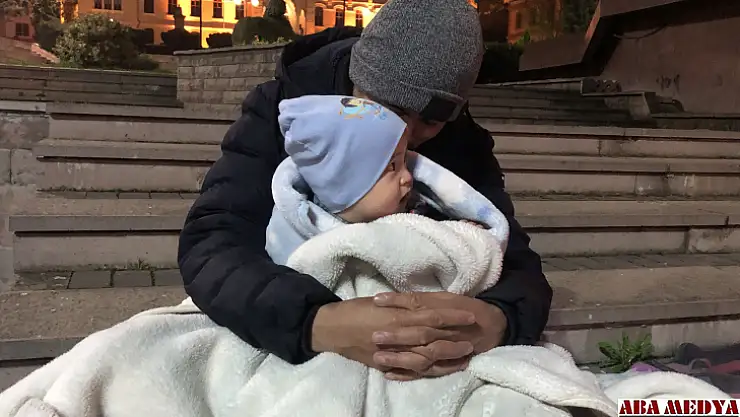 Geceyi sokakta geçiriyorlar