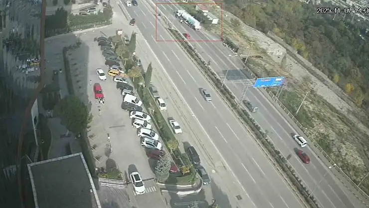 İki motosikletlinin yaralandığı kazada yeni güvenlik kamerası ortaya çıktı