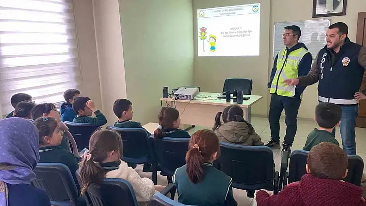 İlkokul öğrencilerden Emniyet Müdürlüğüne ziyaret