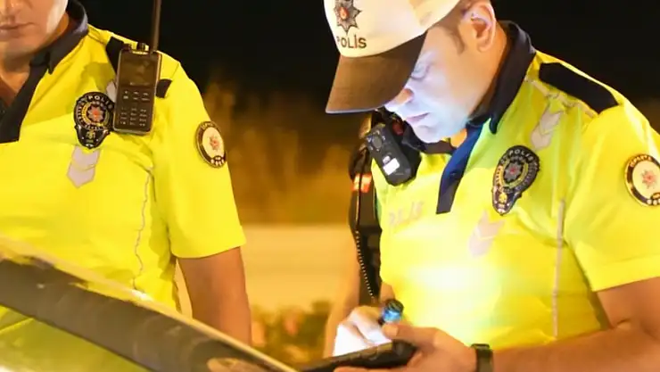 Isparta'da modifiyeli araçlara denetiminde 19 sürücüye ceza uygulandı