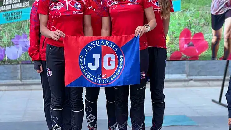 Jandarma Gücü Oryantiring Elit Takımı, erkeklerde ve kadınlarda Türkiye şampiyonu oldu