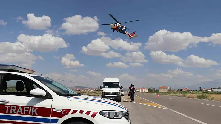 Trafik helikopterle havadan denetleniyor