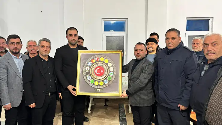 Kadiroğlu Dereli Köyü'nde vatandaşlarla buluştu
