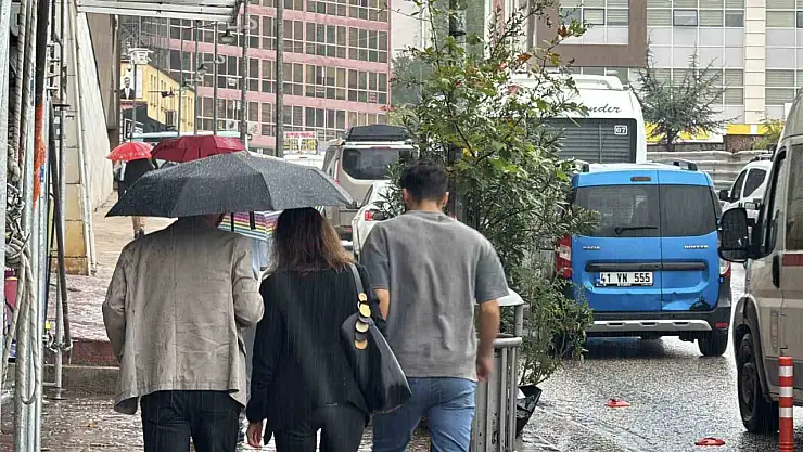 Karabük'te 3.5 ay sonra etkili olan sağanak nefes aldırdı