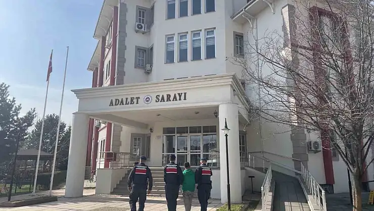 Kastamonu'da 'nitelikli cinsel saldırı' suçundan aranan 2 kişi tutuklandı