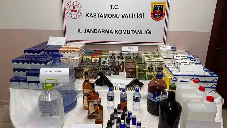 Kastamonu'da jandarmadan kaçakçılık operasyonu: Çok sayıda malzeme ele geçirildi