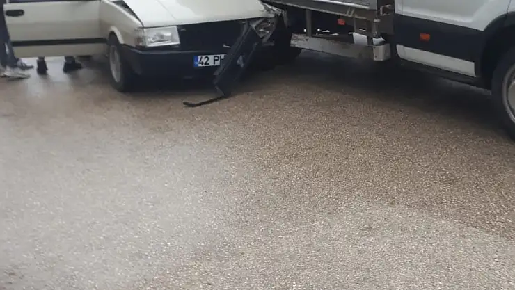 Kastamonu'da kamyonet ile otomobil çarpıştı: 1 yaralı