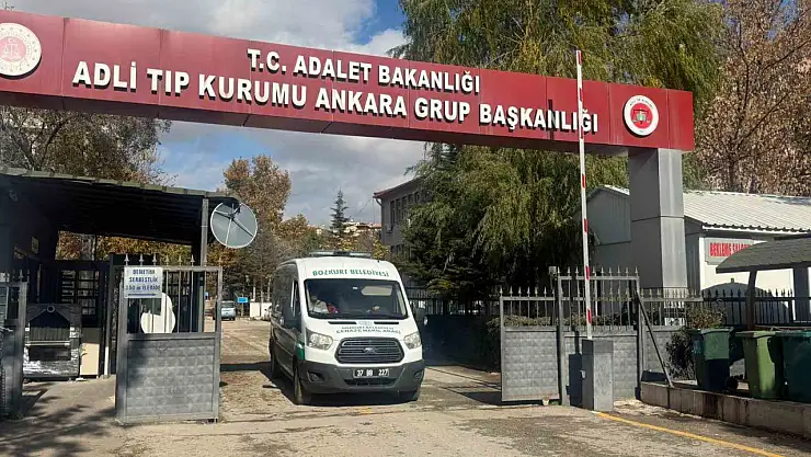 Kastamonu'da ölü bulunan anne ile oğlunun Ankara'daki otopsi işlemleri tamamlandı