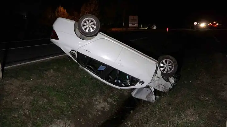 Kastamonu'da otomobil takla attı: 2 yaralı