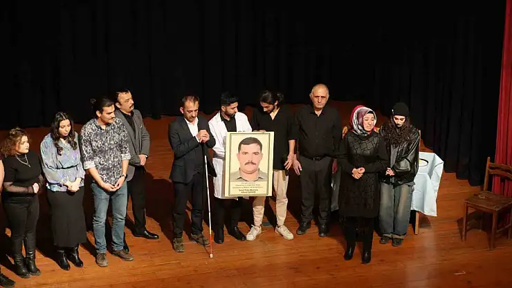 Kastamonu'da şehit düşen narkotik polisi Ahmet Şahan anısına tiyatro oyunu sahnelendi