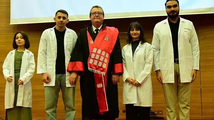 Kastamonu Üniversitesi'nde geleceğin sağlıkçılarının beyaz önlük coşkusu