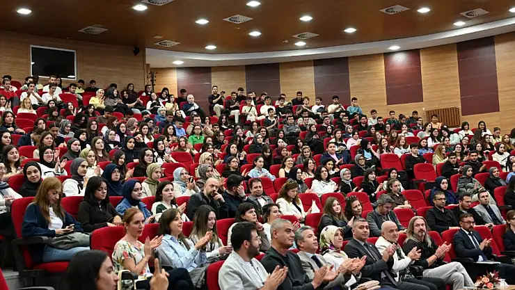Kastamonu Üniversitesi'nde oryantasyon programı devam ediyor