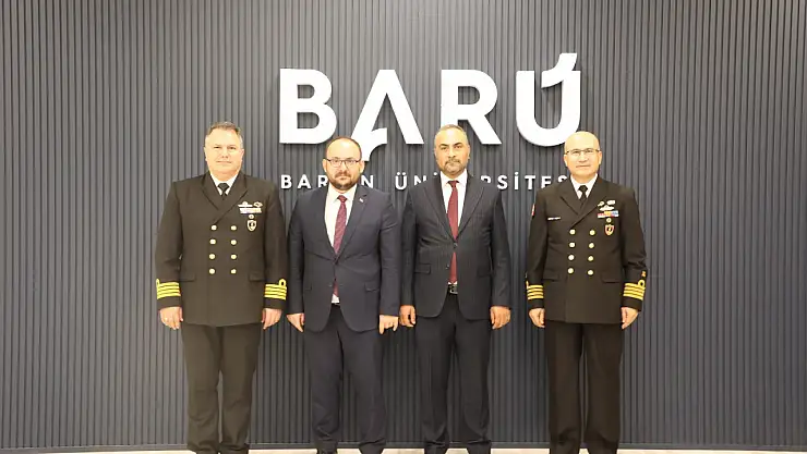 Komutanlardan Rektör Akkaya'ya ziyaret