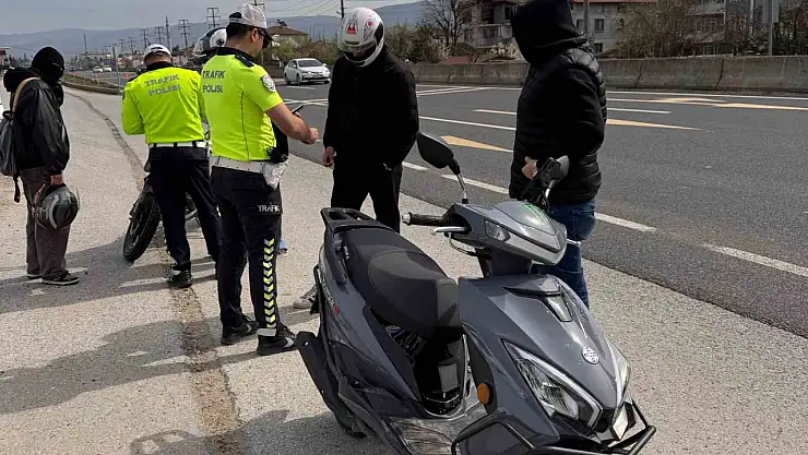 Kural tanımayan motosikletlilere ceza yağdı