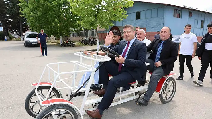 Lise öğrencilerinin bisiklet projesi dikkat çekti