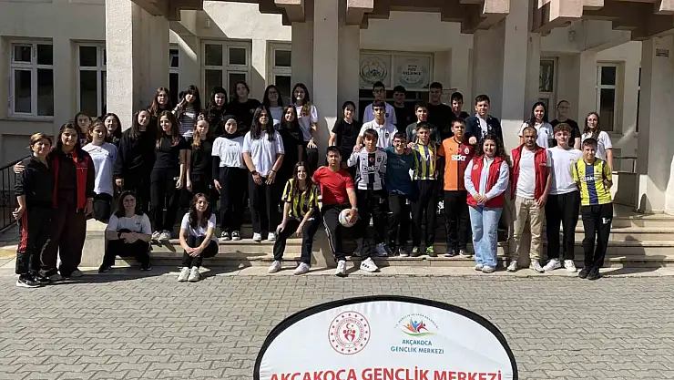 Liselilere spor oyunları ile tanıtım sürüyor