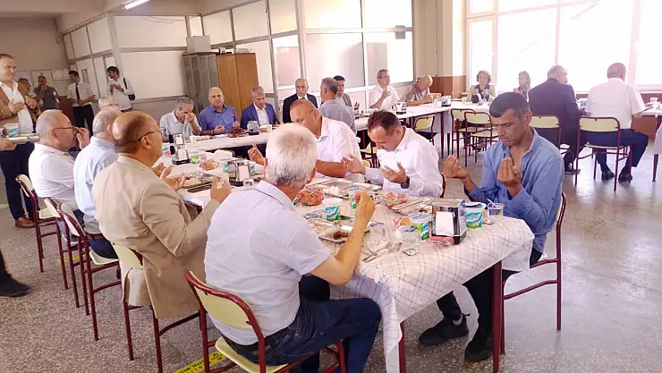 MMF'de kurban yemeği verildi
