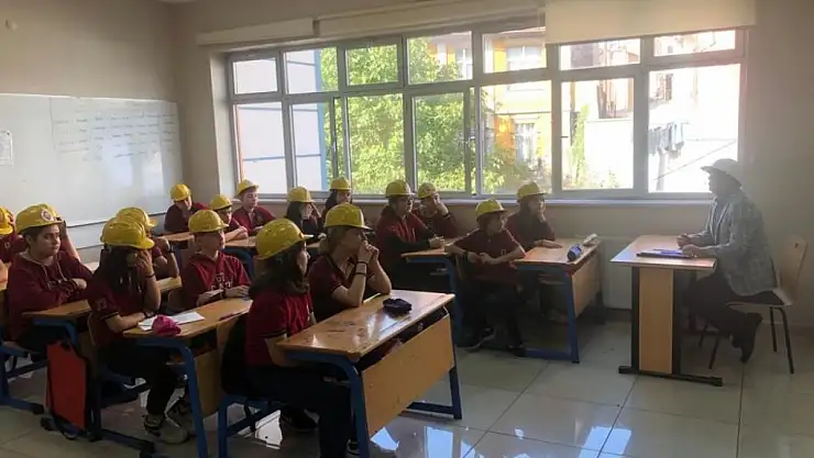 Öğrencilere madencilik sektörü anlatıldı