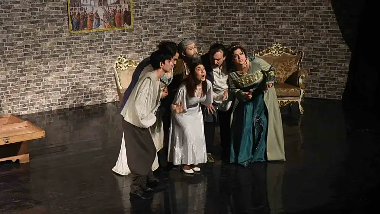 Öğrencilerinden unutulmaz performans