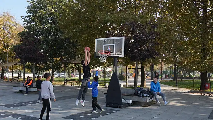 Okula mola, spora fora etkinliğiyle gençler spora doydu