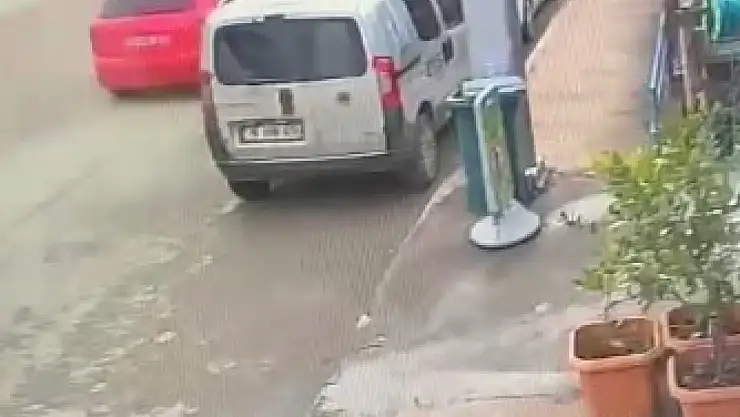 Otomobilin çarptığı çocuk yaralandı