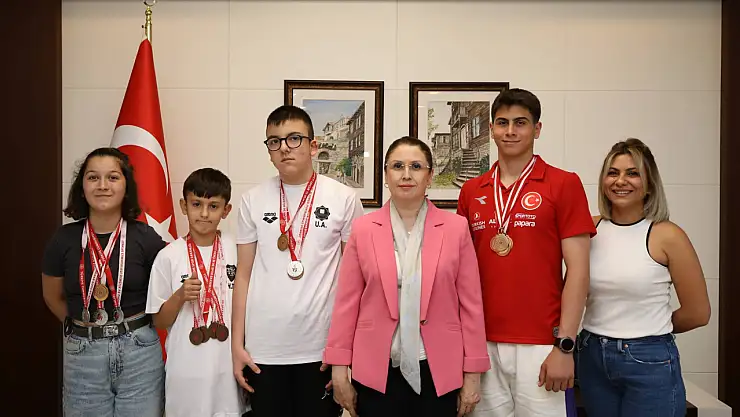 Özel sporculardan büyük başarı