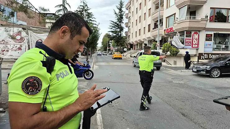 Polis ekipleri kural tanımayan sürücülere göz açtırmıyor