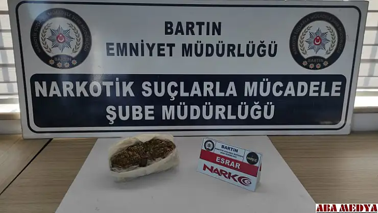 Polis memuru uyuşturucudan tutuklandı