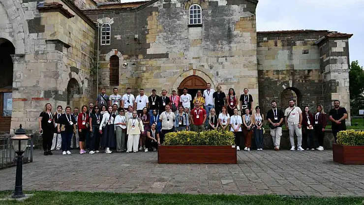 Rehber adayları Karadeniz'in zenginliklerini yerinde öğreniyor